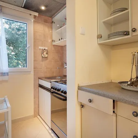 Apartment Ban