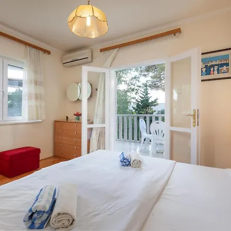 Ban Apartment