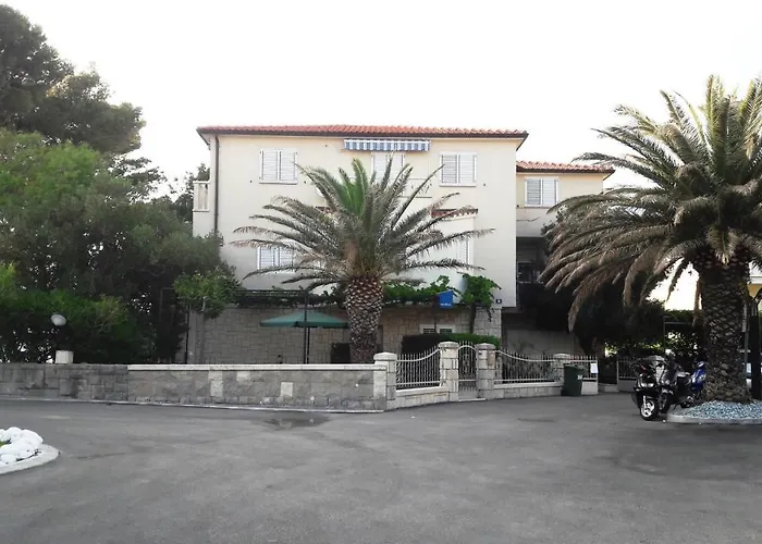 Ban Apartment *